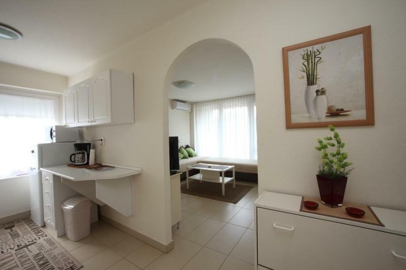 Siesta Apartmanhaz Balatonfuered Exteriör bild