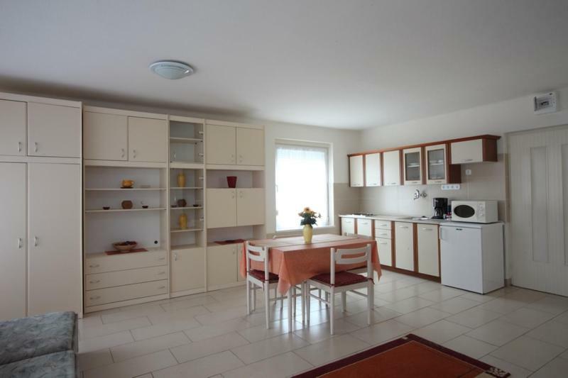 Siesta Apartmanhaz Balatonfuered Exteriör bild